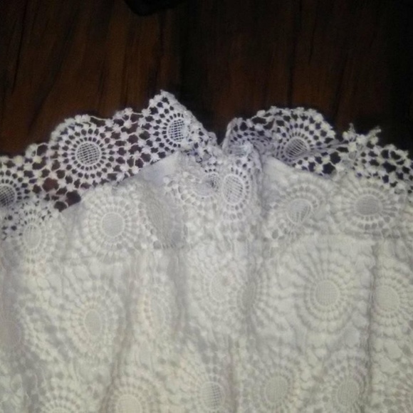 bundle of shorts - Picture 3 of 5